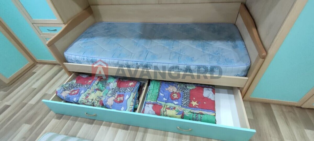 3 ����. ��������, 76/-/12 ��. �., 3/5 ���� ���� 14