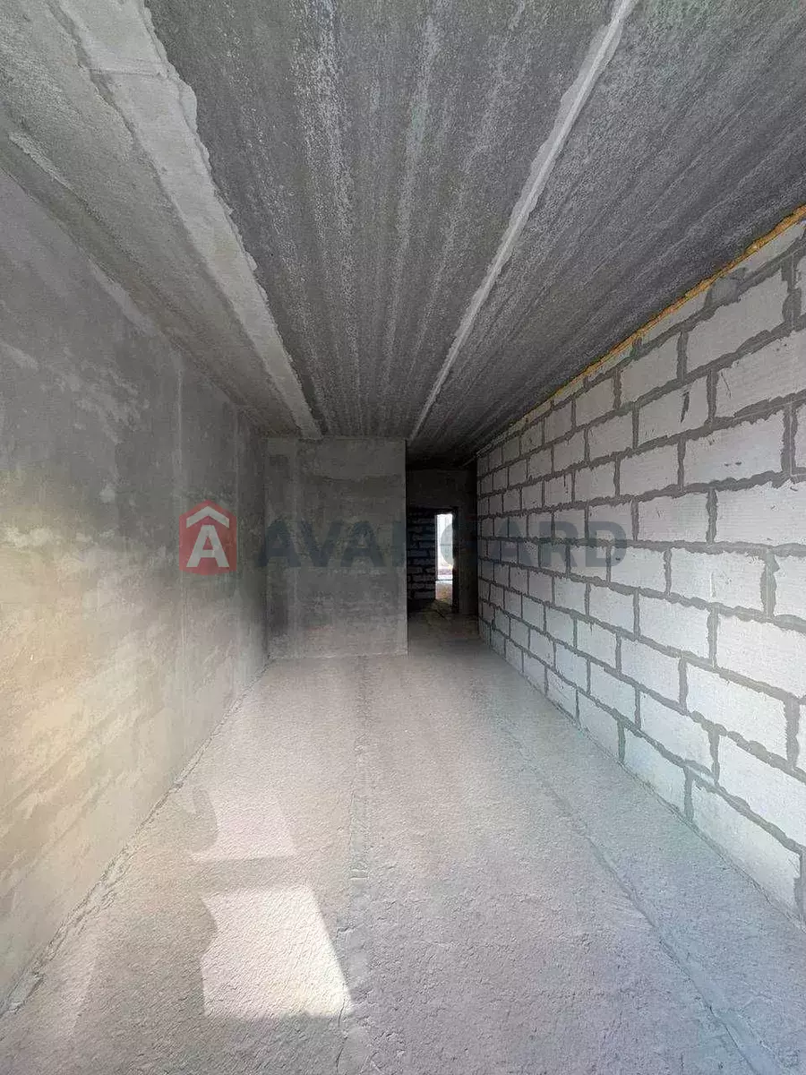 2 ��. ��������, 73/-/33 ��. �., 2/10 ������ ���� 13