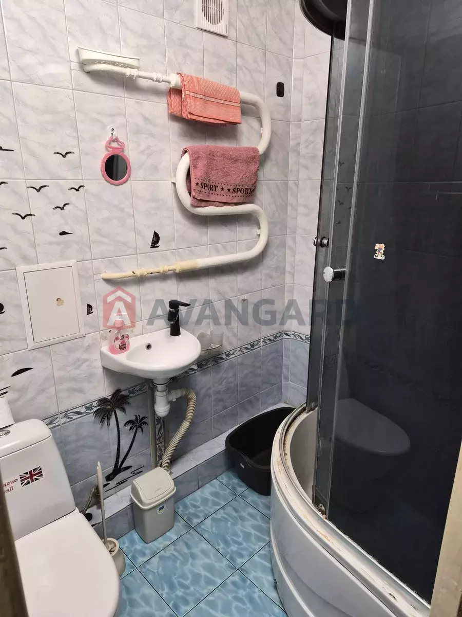 2 ��. ��������, 43/-/9 ��. �., 3/5 ������ ���� 11