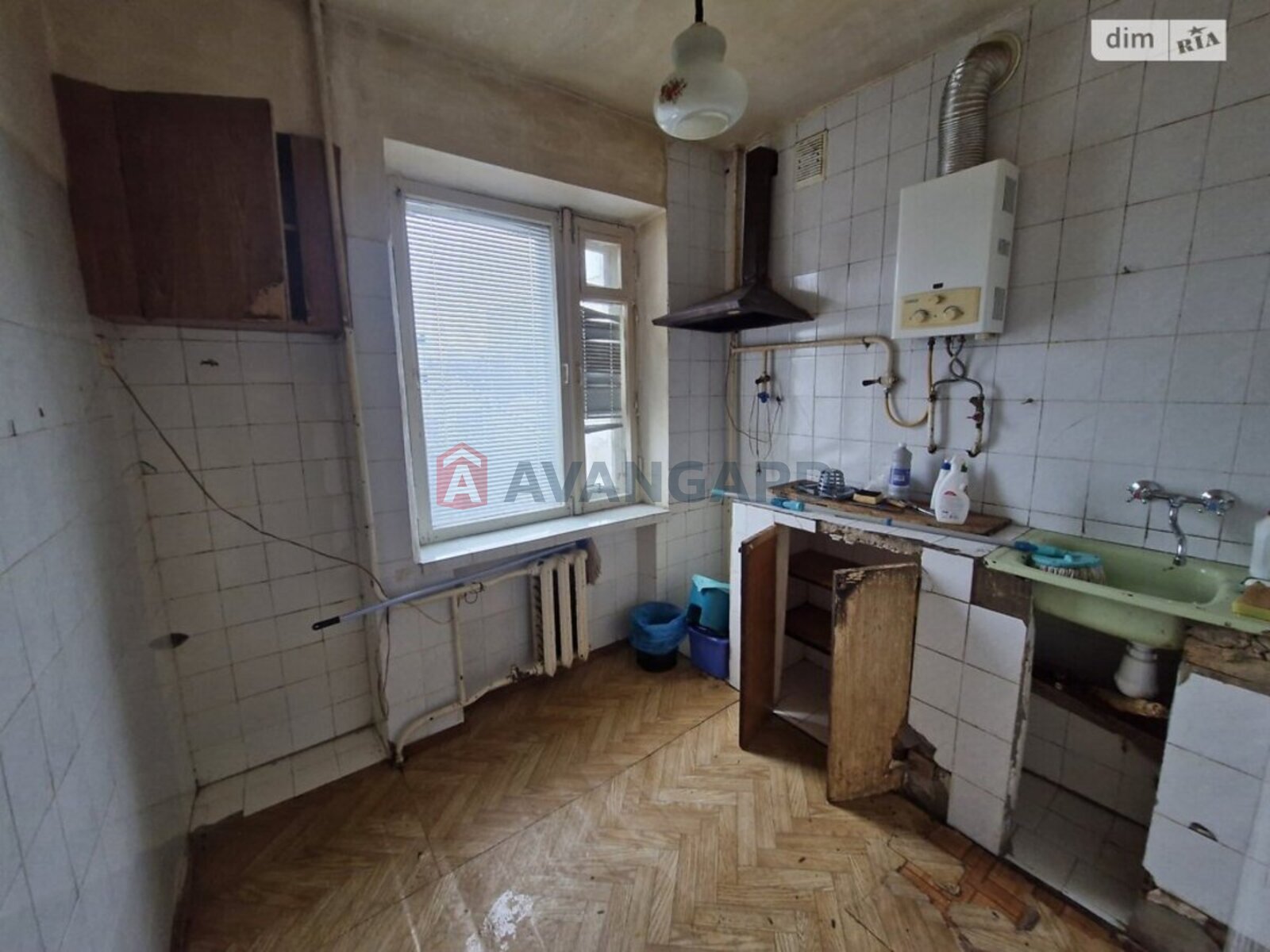 2 ��. ��������, 45/-/6 ��. �., 3/5 ������ ���� 9