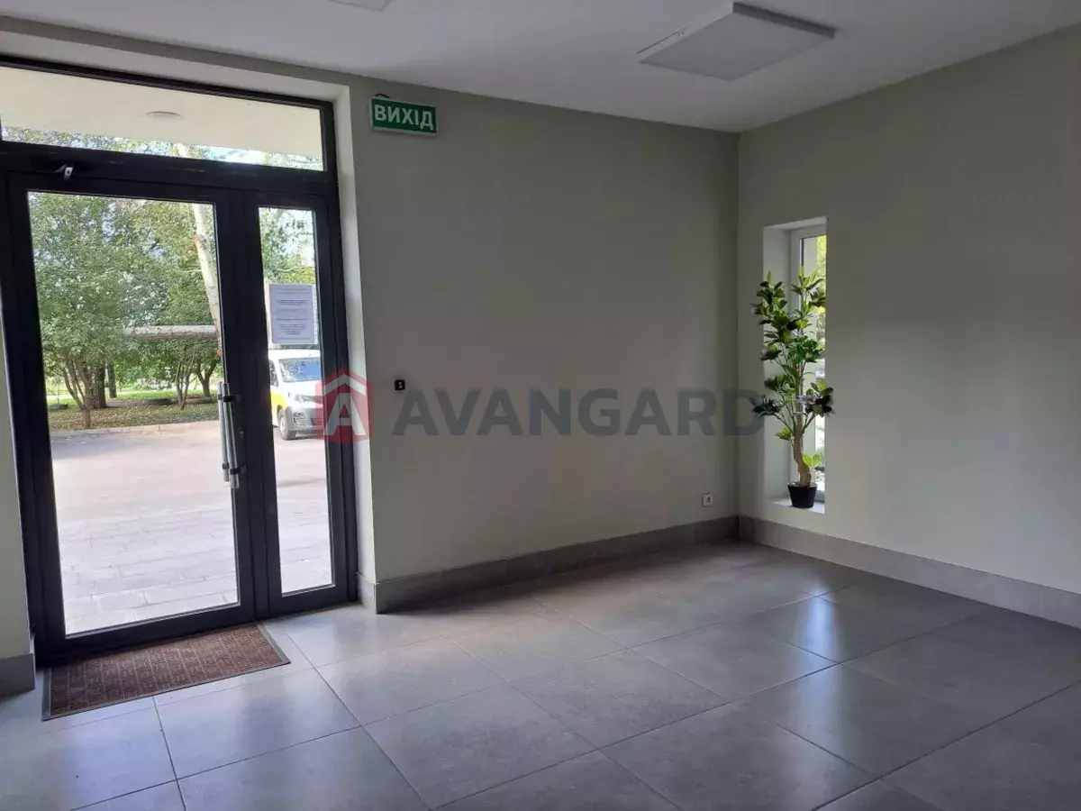 1 ��. ��������, 56/-/20 ��. �., 5/10 ������ ���� 2