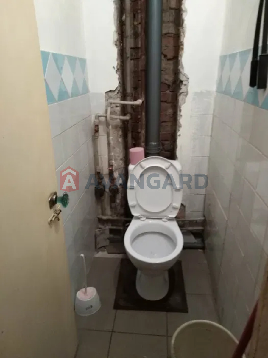 2 ��. ��������, 51/-/8 ��. �., 1/5 ������ ���� 9