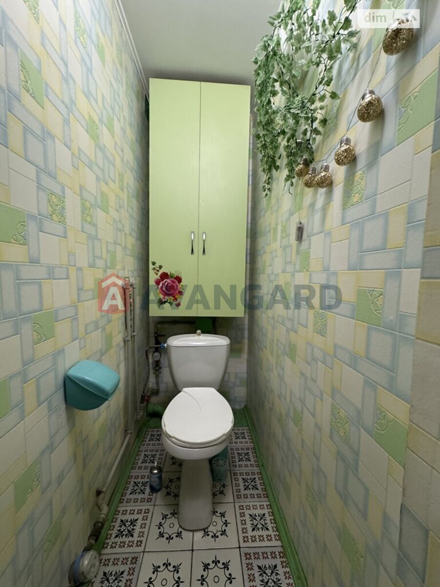 3 ����. ��������, 74/45/11 ��. �., 2/9 ���� ���� 9