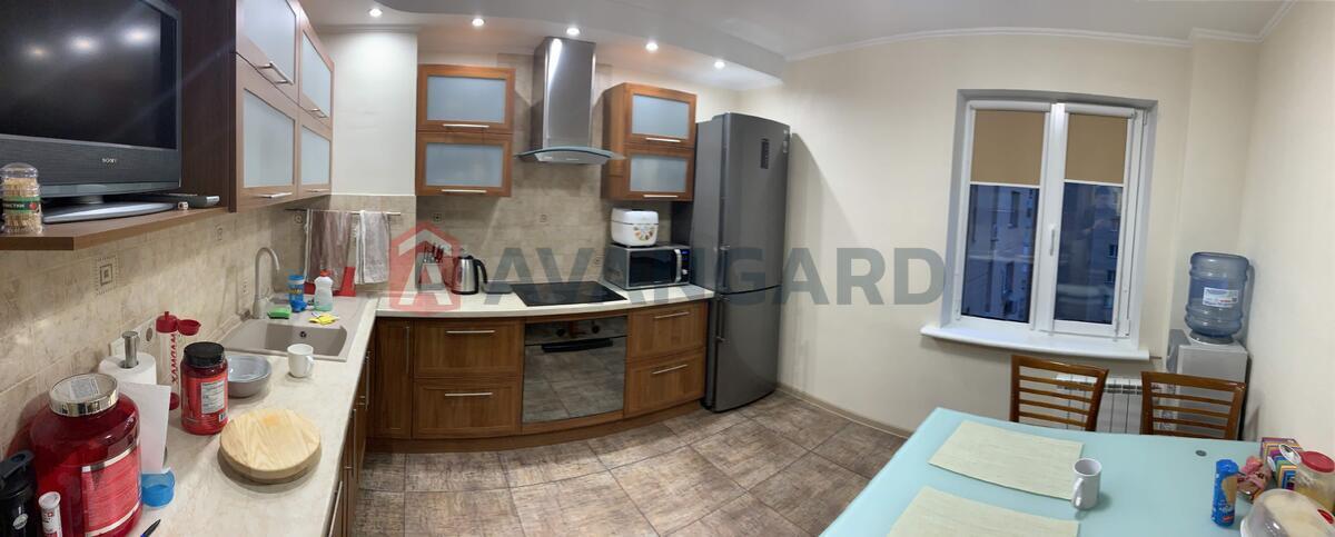 2 ��. ��������, 73/42/11 ��. �., 14/20 ������ ���� 4