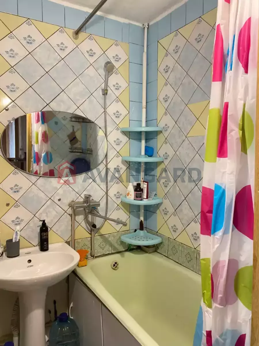 3 ��. ��������, 70/43/9 ��. �., 8/9 ������ ���� 7