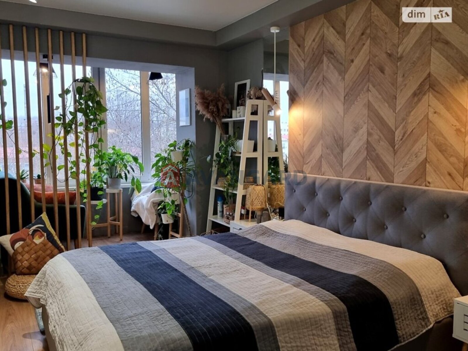 3 ��. ��������, 65/-/8 ��. �., 6/9 ������ ���� 10