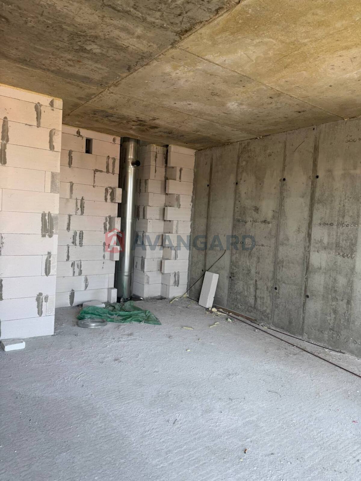 2 ��. ��������, 79,83/33,05/24,59 ��. �., 4/9 ������ ���� 10