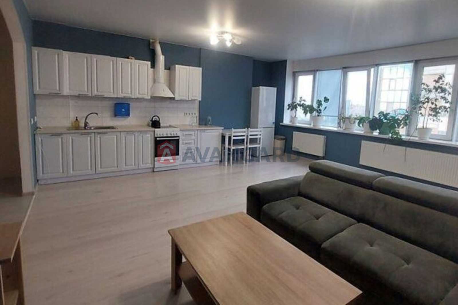 2 ��. ��������, 81/-/- ��. �., 17/25 ������ ���� 1