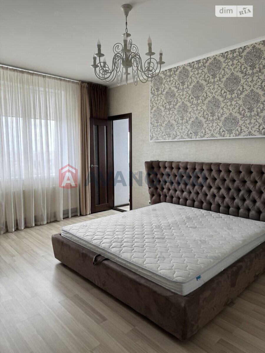 2 ��. ��������, 87/-/12 ��. �., 13/13 ������ ���� 8