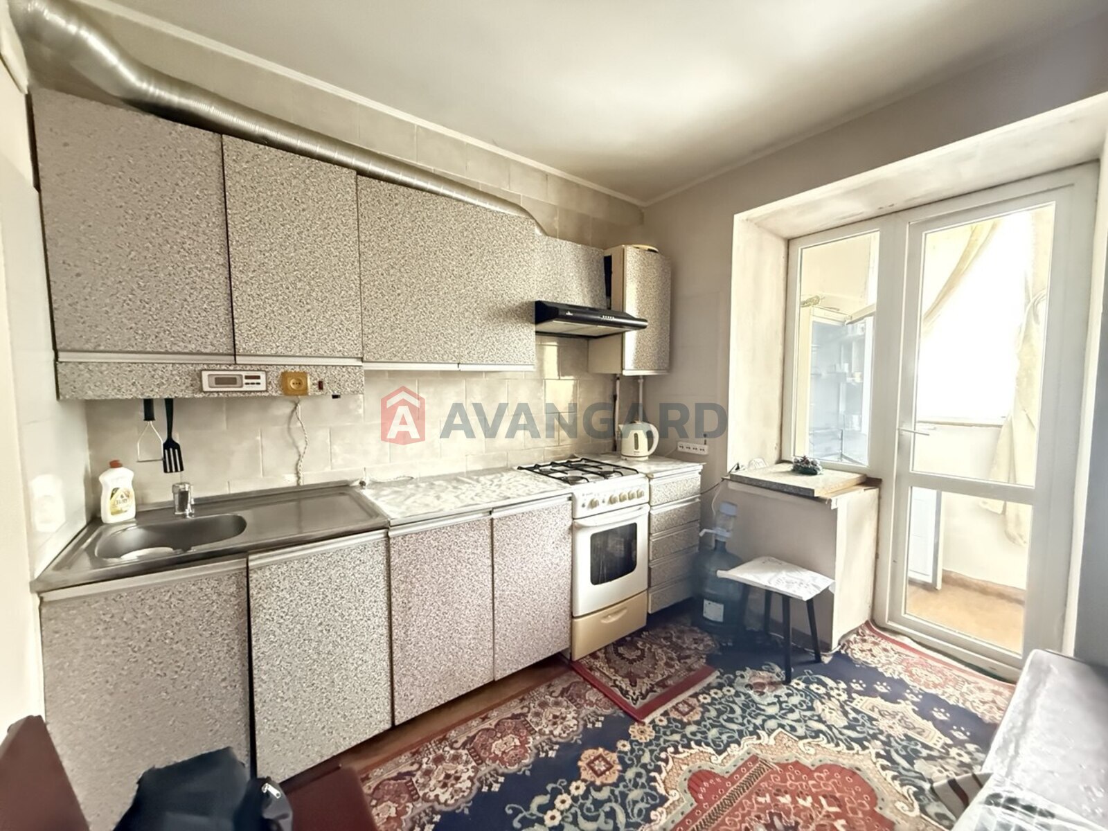 2 ��. ��������, 50/28/8 ��. �., 10/10 ������ ���� 8