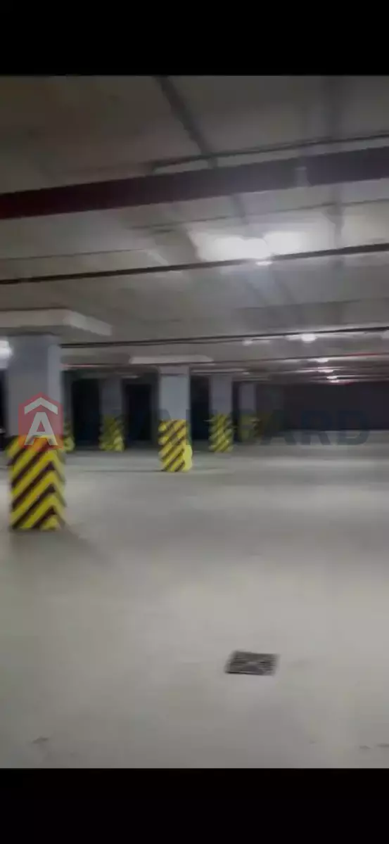 3 ��. ��������, 75/-/- ��. �., 9/10 ������ ���� 15
