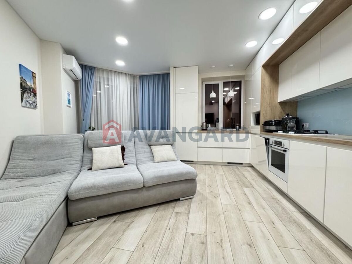 2 кім. квартира, 70/-/19 кв. м., 8/10 поверх фото 1 2 кім. квартира, 70/-/19 кв. м., 8/10 поверх фото 1