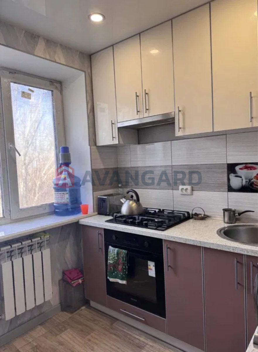 3 ��. ��������, 62/-/6 ��. �., 5/5 ������ ���� 4