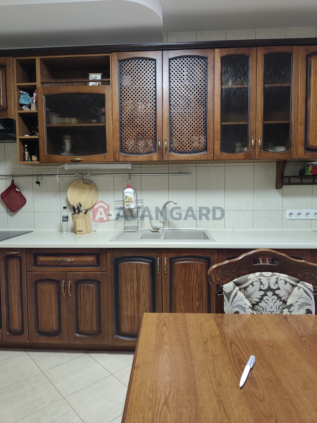 3 ����. ��������, 112/-/25 ��. �., 3/9 ���� ���� 18