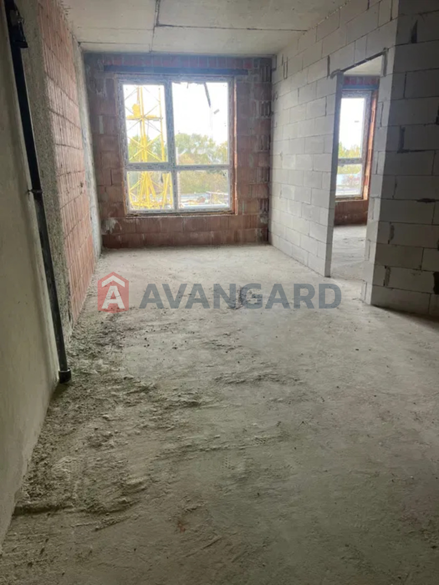 1 ��. ��������, 49/-/21 ��. �., 5/10 ������ ���� 8