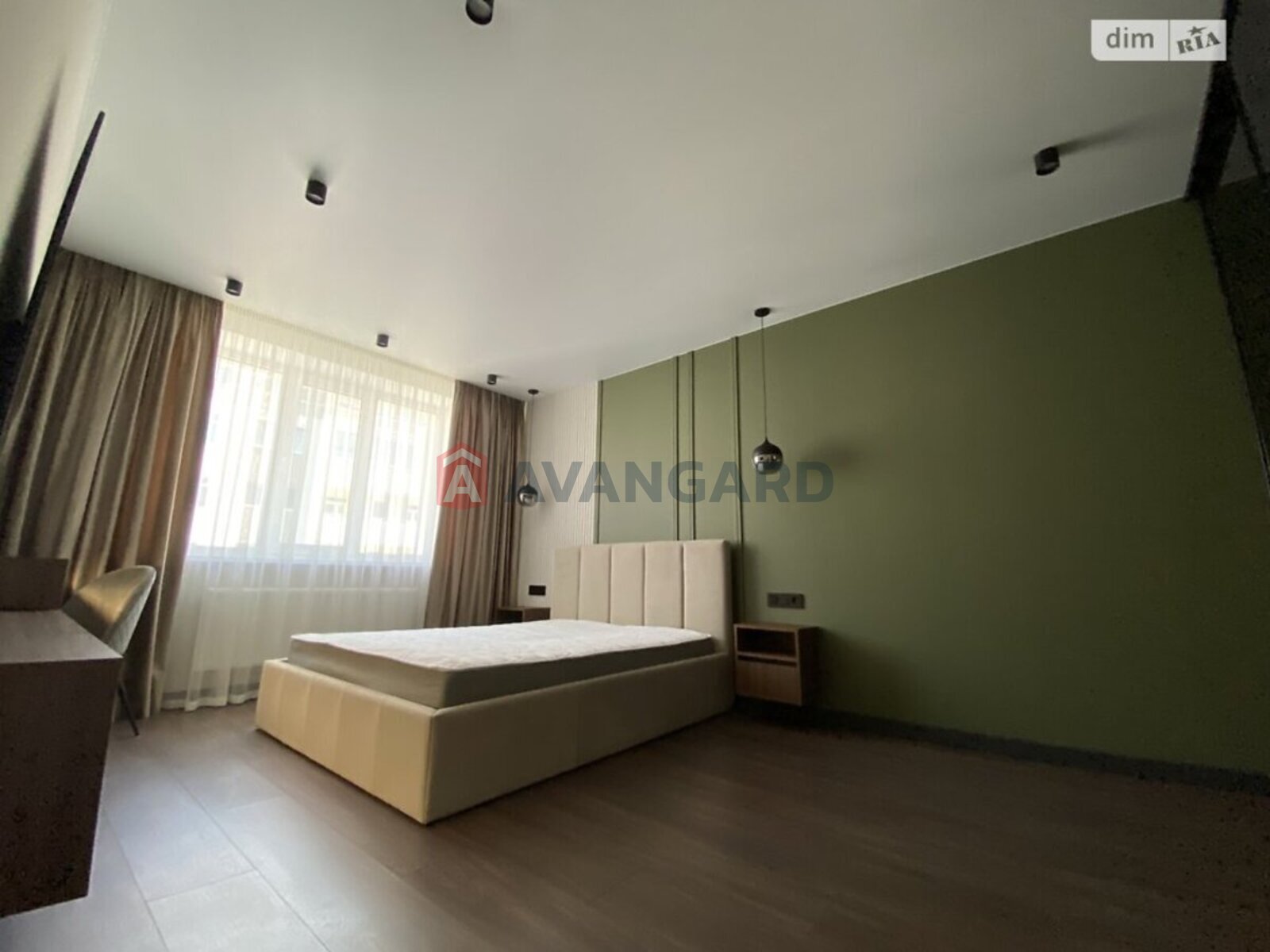 1 ��. ��������, 45/-/16 ��. �., 9/10 ������ ���� 1