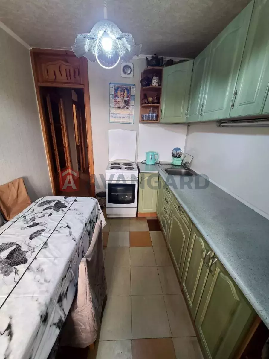 3 ����. ��������, 75/-/9 ��. �., 9/16 ���� ���� 22