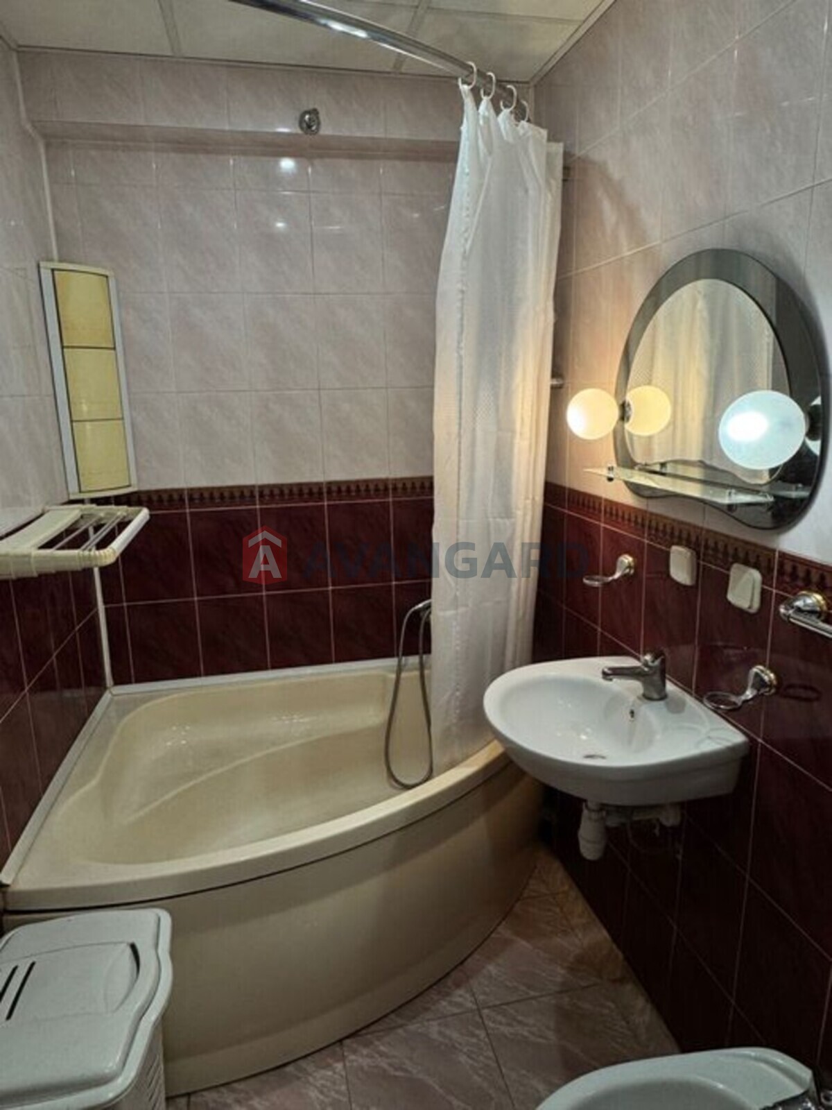 3 ��. ��������, 72/-/8 ��. �., 7/10 ������ ���� 6