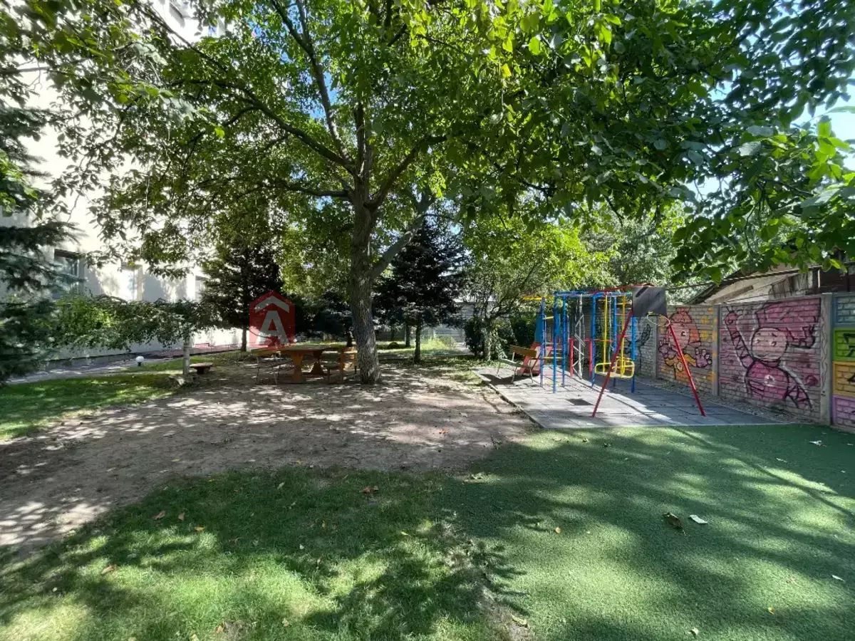 4 кім. квартира, 123/-/- кв. м., 1/5 поверх фото 3 4 кім. квартира, 123/-/- кв. м., 1/5 поверх фото 3