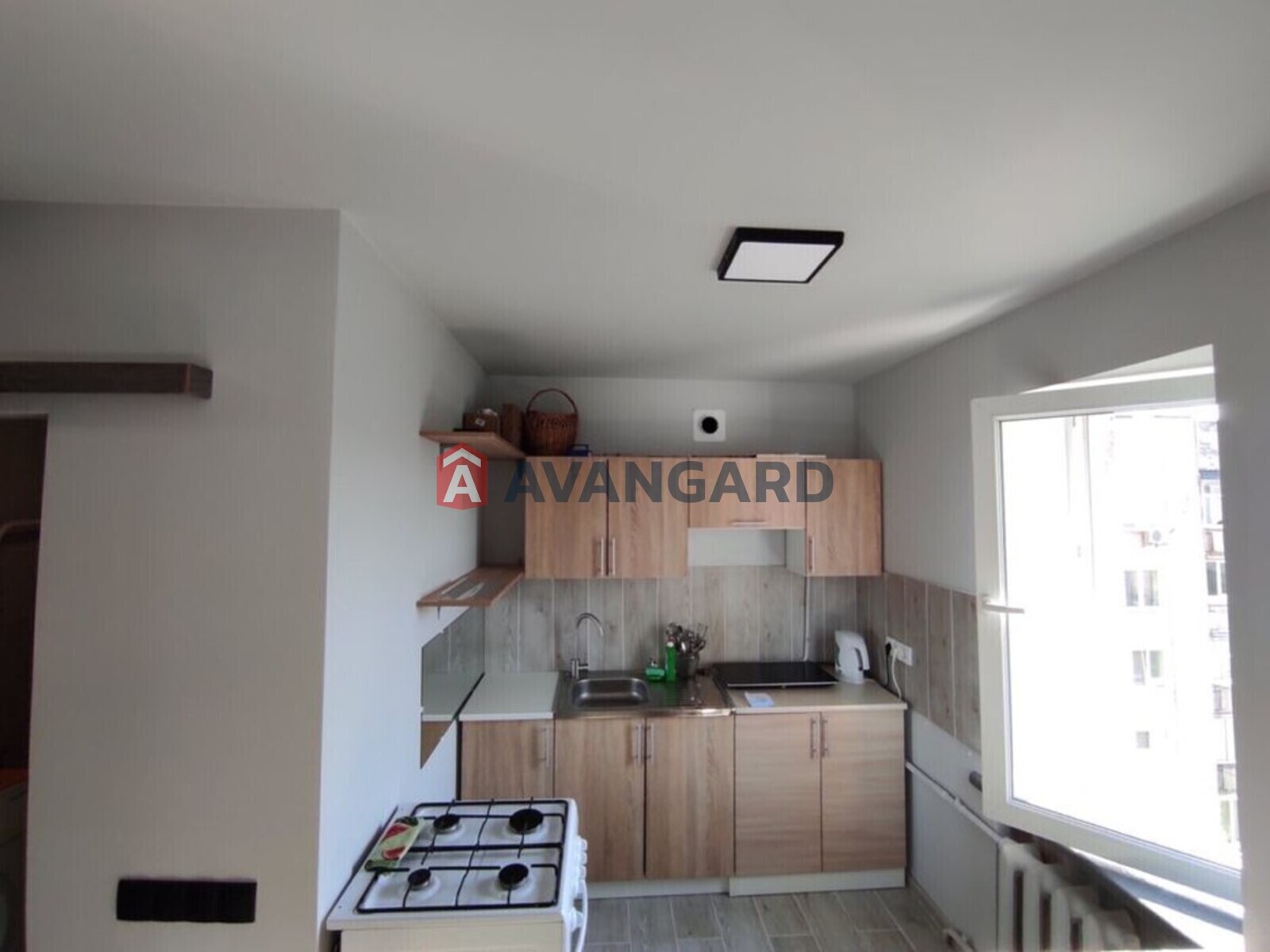 1 ��. ��������, 30/-/15 ��. �., 10/10 ������ ���� 1