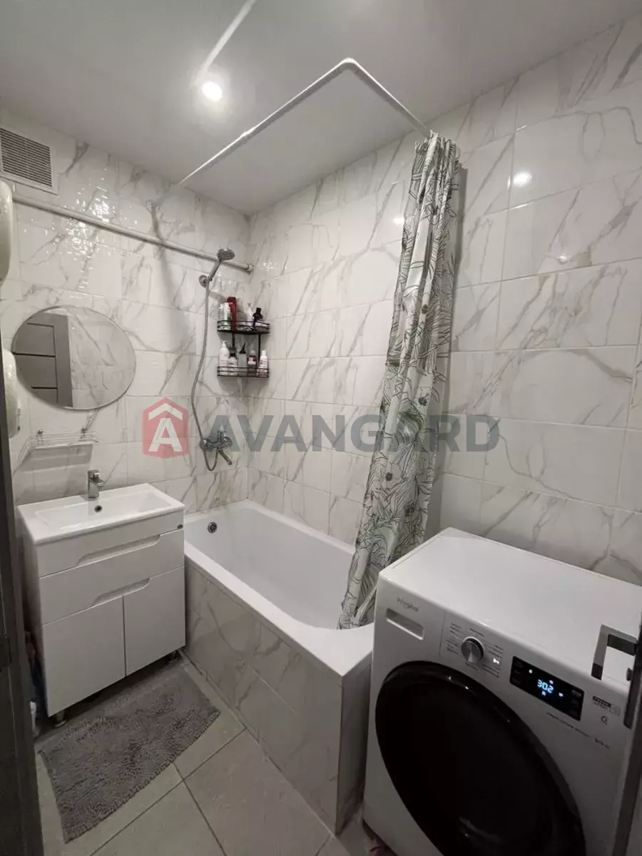 3 ����. ��������, 49/-/4 ��. �., 1/5 ���� ���� 4