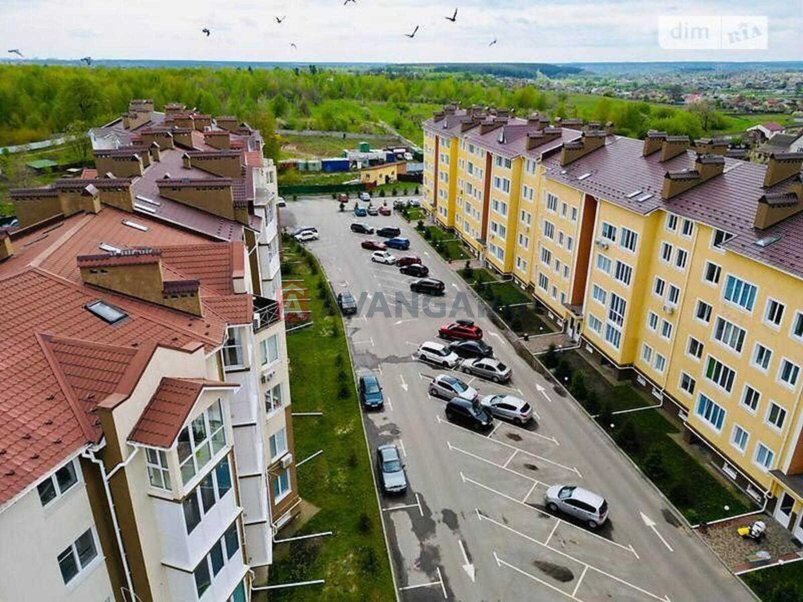 2 ��. ��������, 61/61/18 ��. �., 4/4 ������ ���� 3