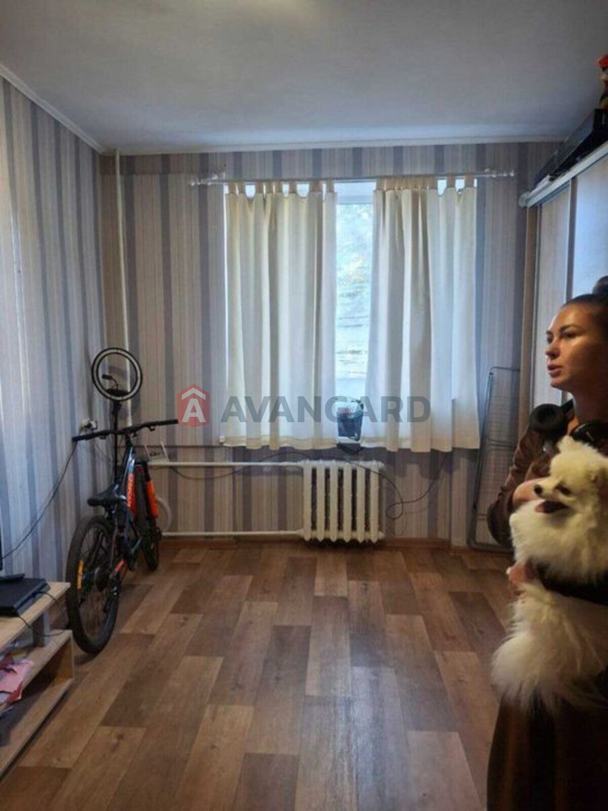 1 ��. ��������, 38/-/9 ��. �., 2/5 ������ ���� 6