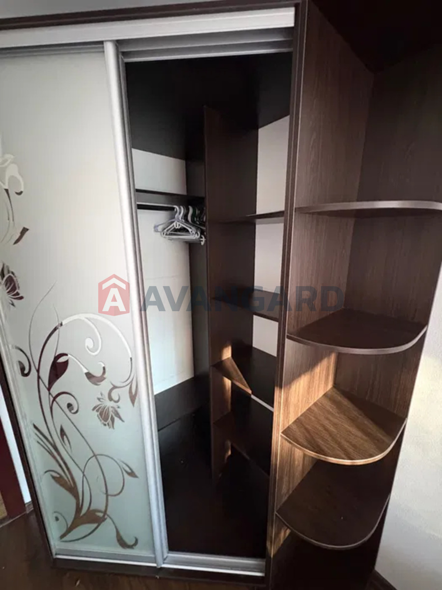 1 ��. ��������, 45/-/6 ��. �., 3/5 ������ ���� 5