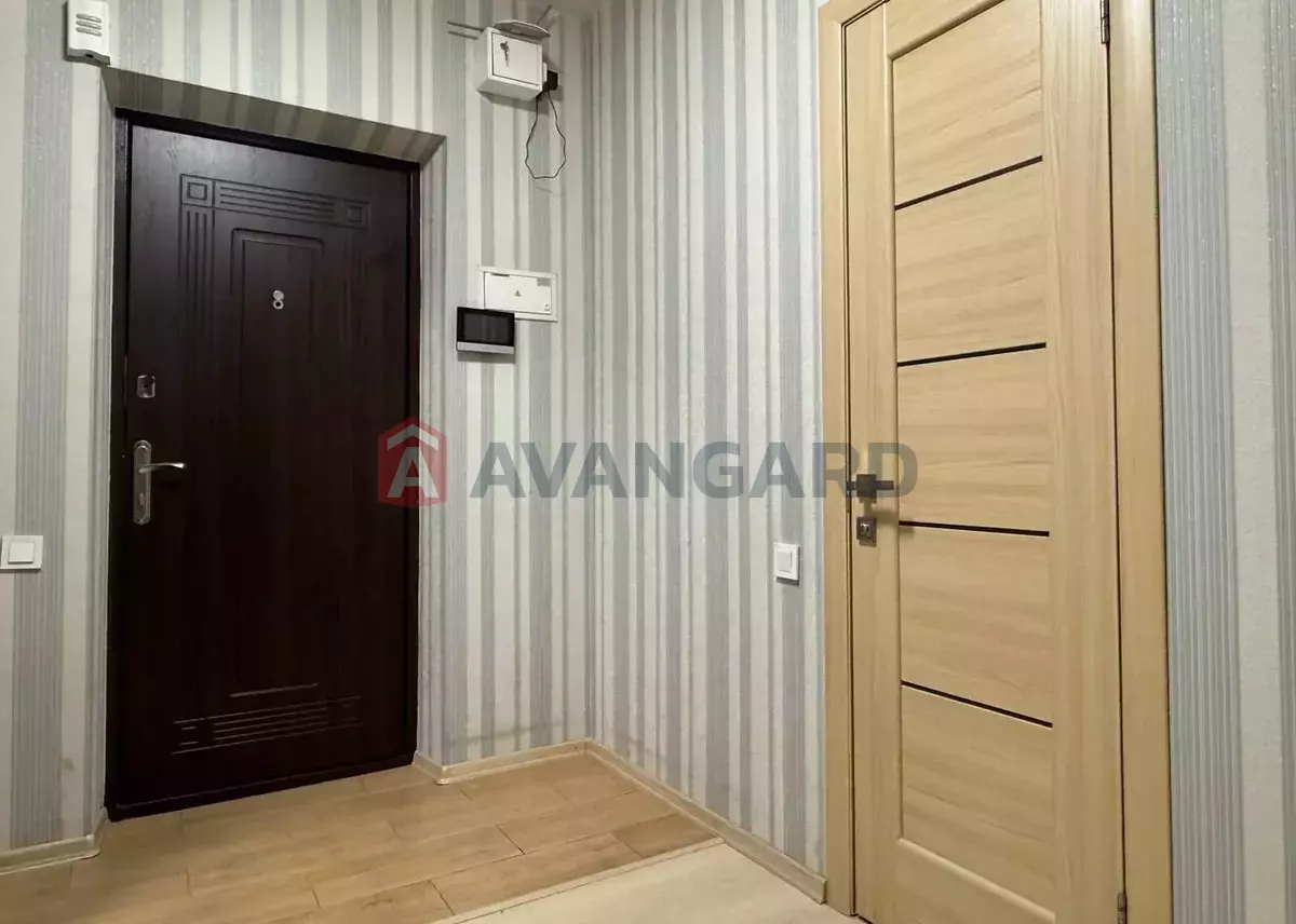 1 ��. ��������, 39/19/10 ��. �., 3/6 ������ ���� 18