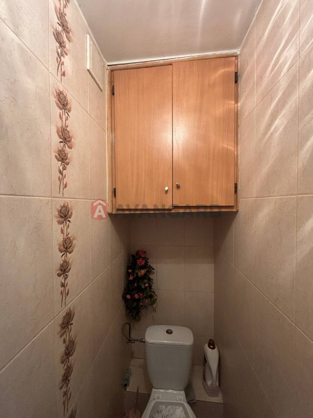 3 ��. ��������, 60/42/6 ��. �., 1/5 ������ ���� 4