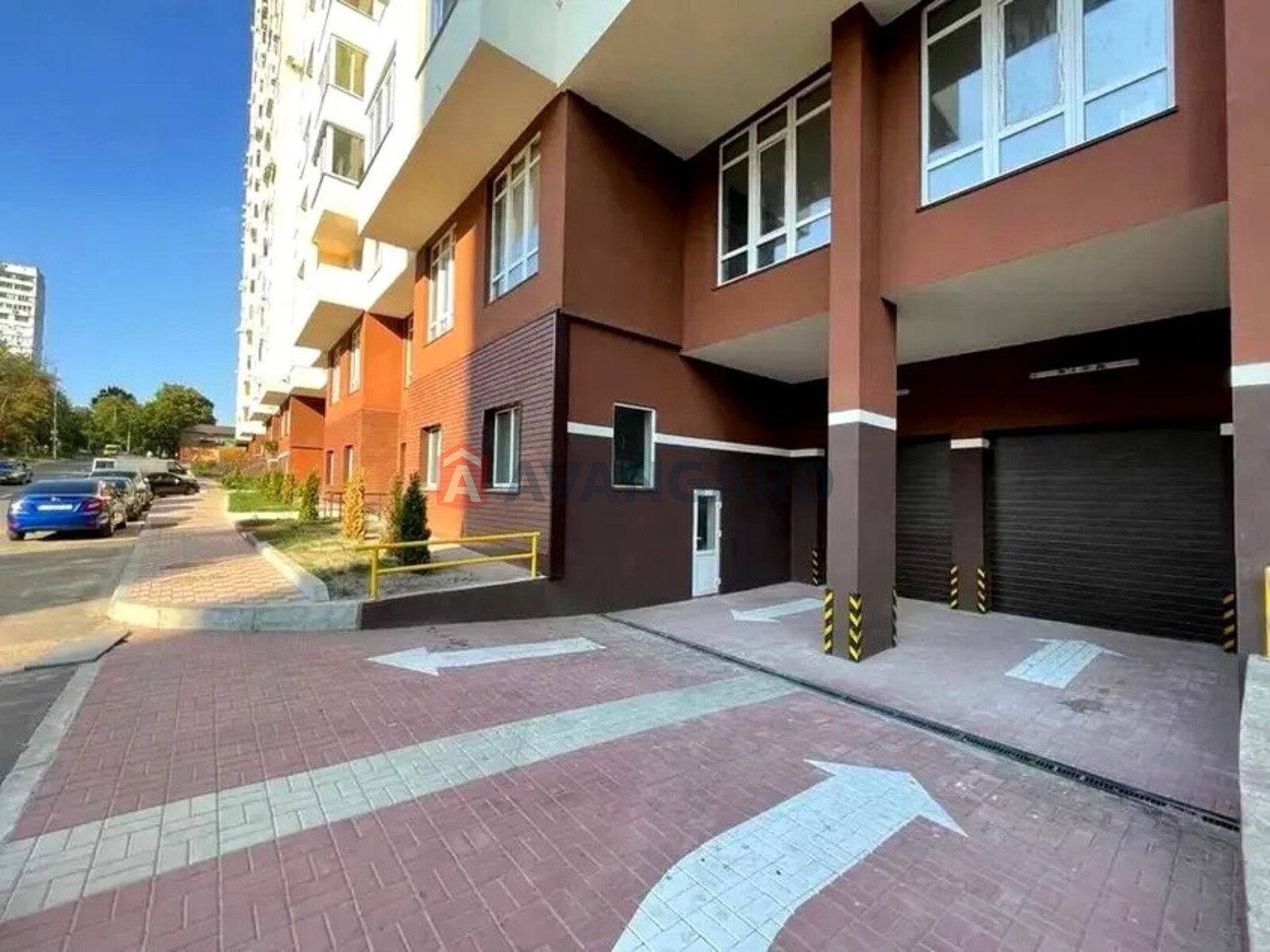 1 ��. ��������, 28/17/9 ��. �., 13/25 ������ ���� 15