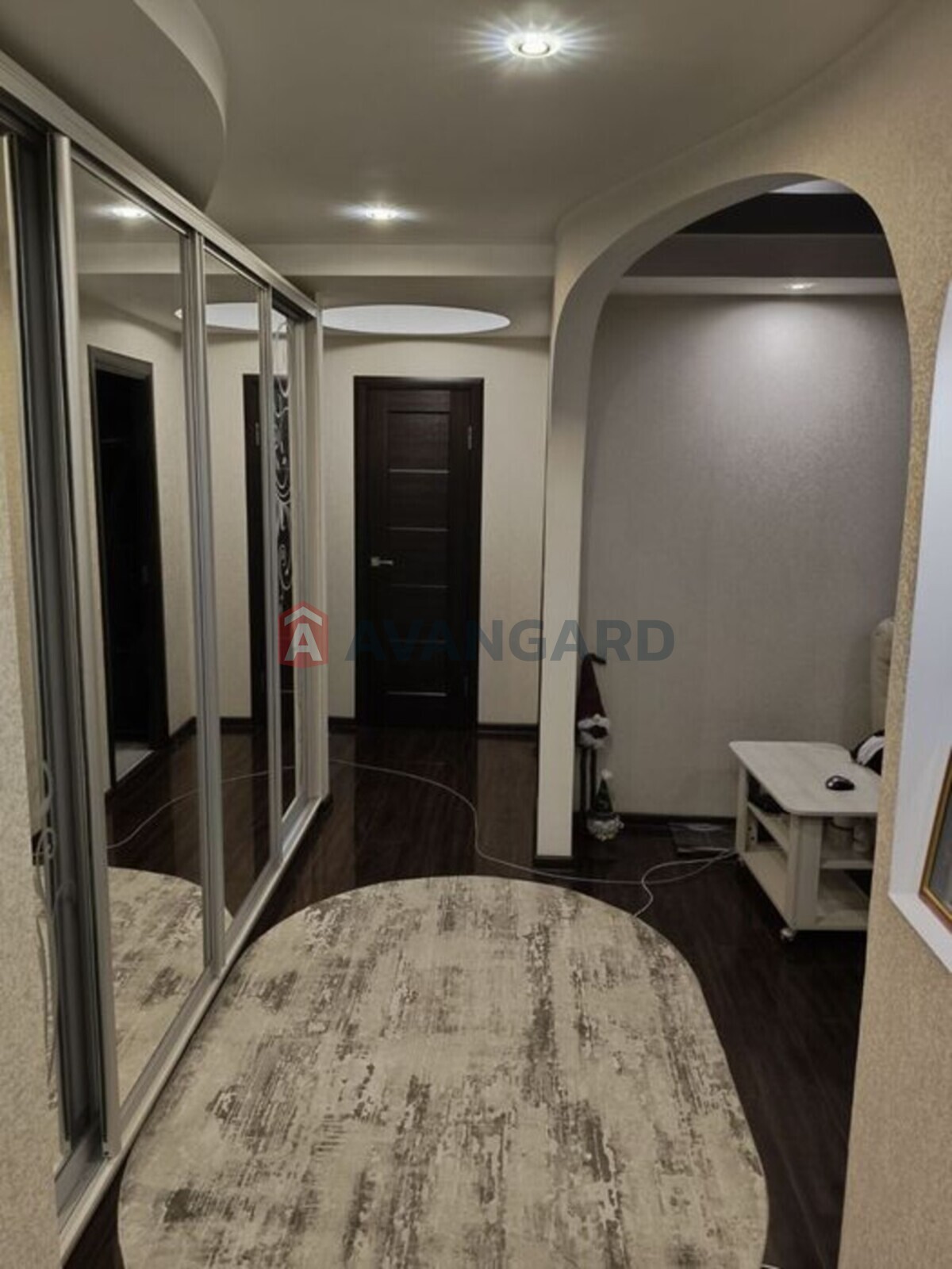 3 ����. ��������, 66/-/9 ��. �., 8/9 ���� ���� 4