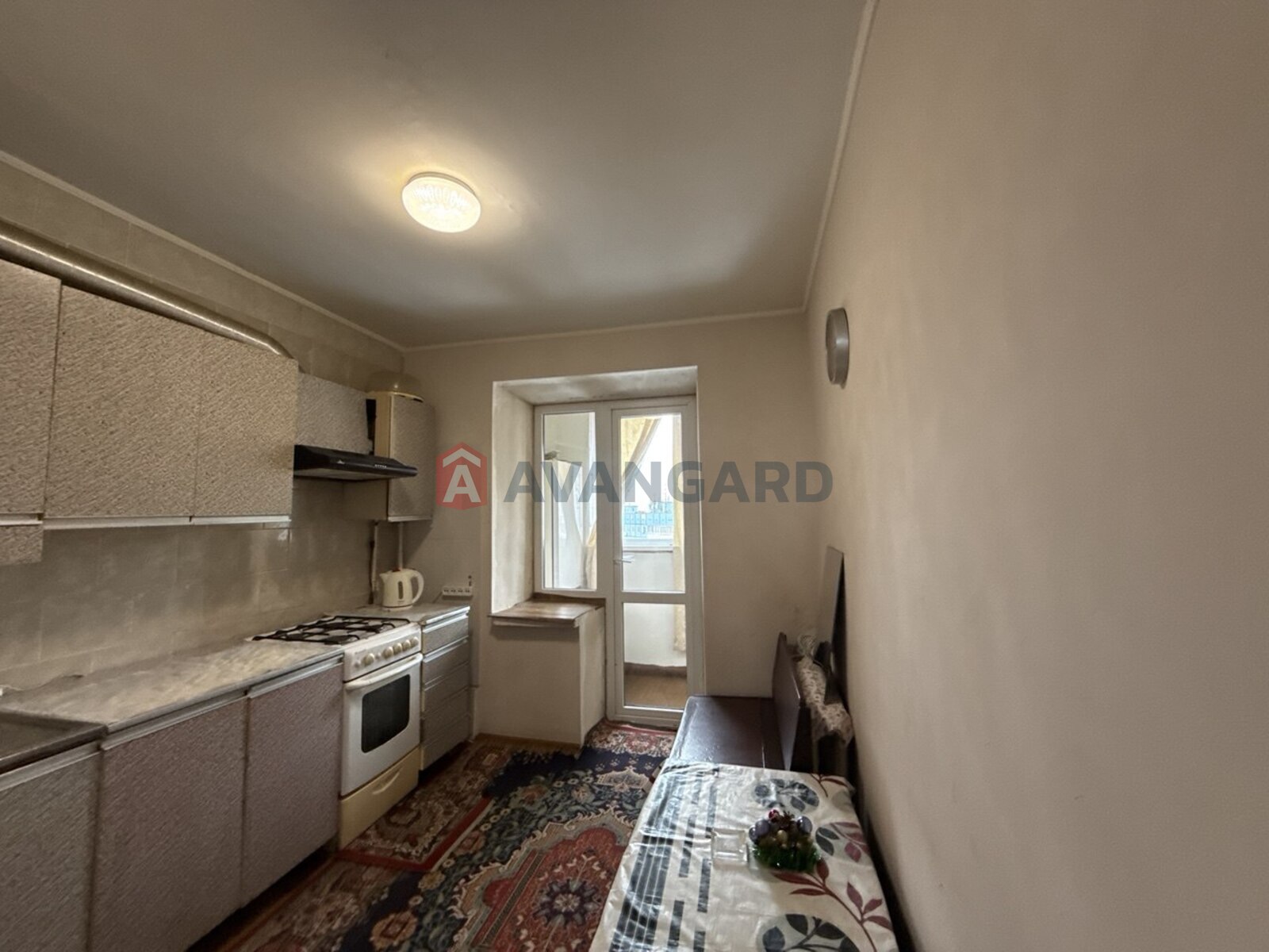 2 ��. ��������, 50/28/8 ��. �., 10/10 ������ ���� 10