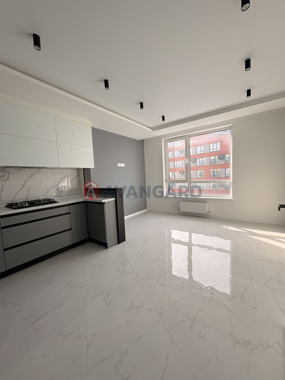 2 ����. ��������, 80,60/43/18,40 ��. �., 8/10 ���� ���� 4