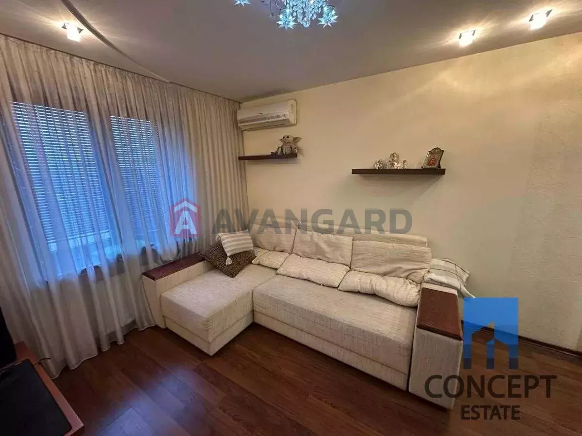 3 ����. ��������, 58/-/10 ��. �., 7/9 ���� ���� 19