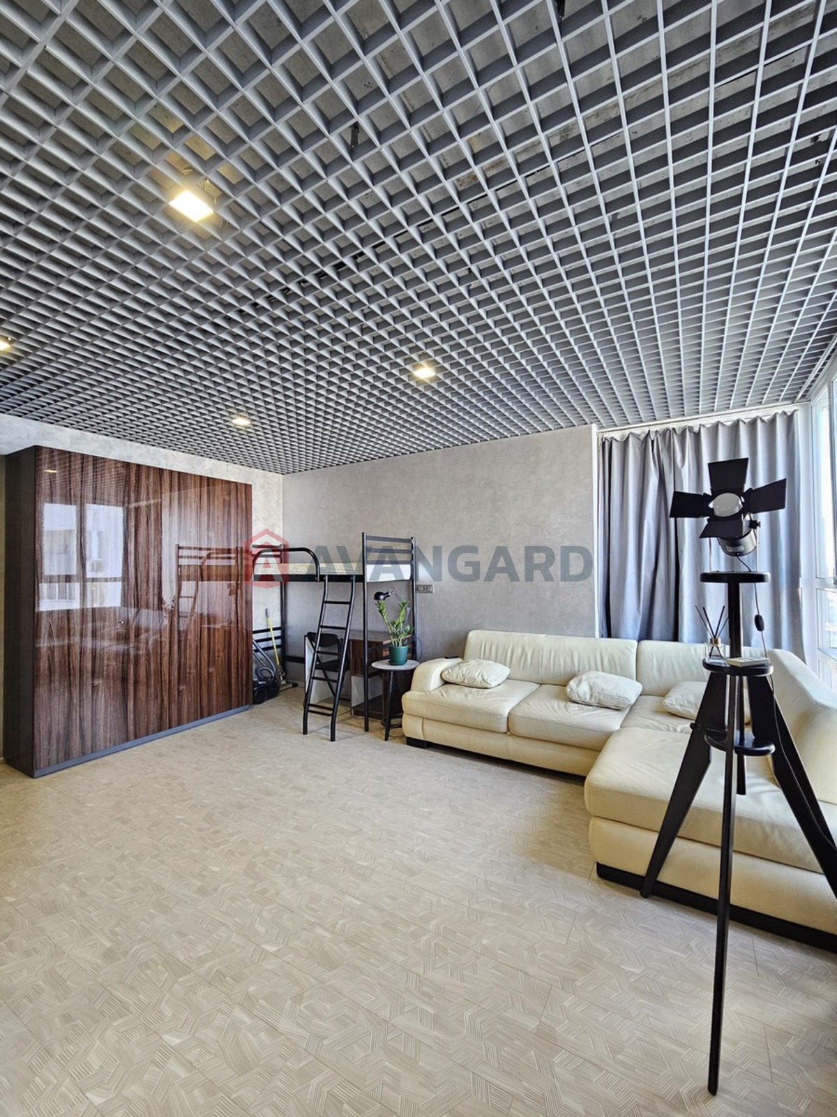 1 ��. ��������, 35/17/9 ��. �., 18/23 ������ ���� 11