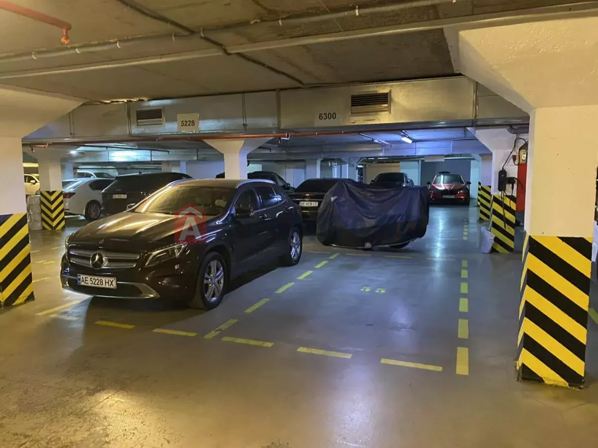 3 ��. ��������, 125/-/14 ��. �., 6/18 ������ ���� 15