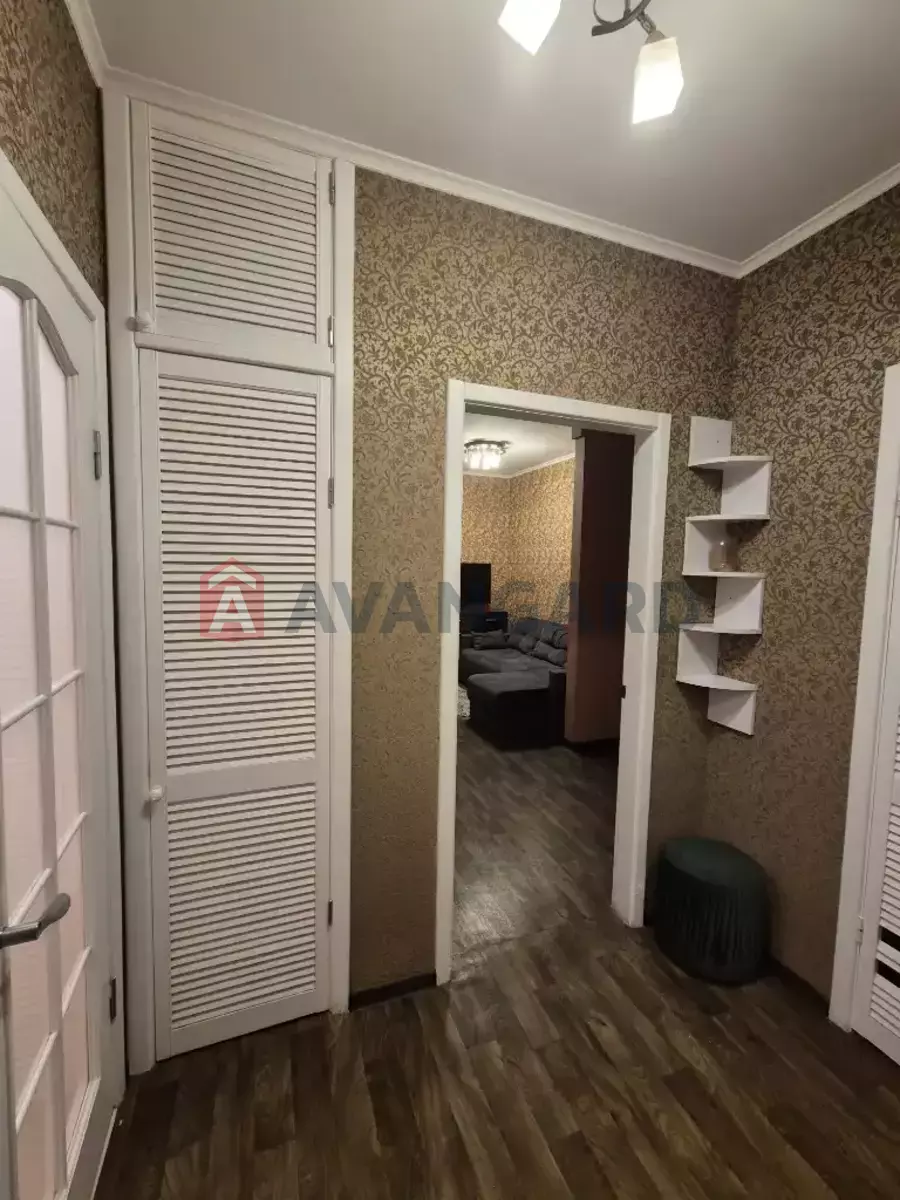 1 ����. ��������, 40/25/18 ��. �., 6/9 ���� ���� 14