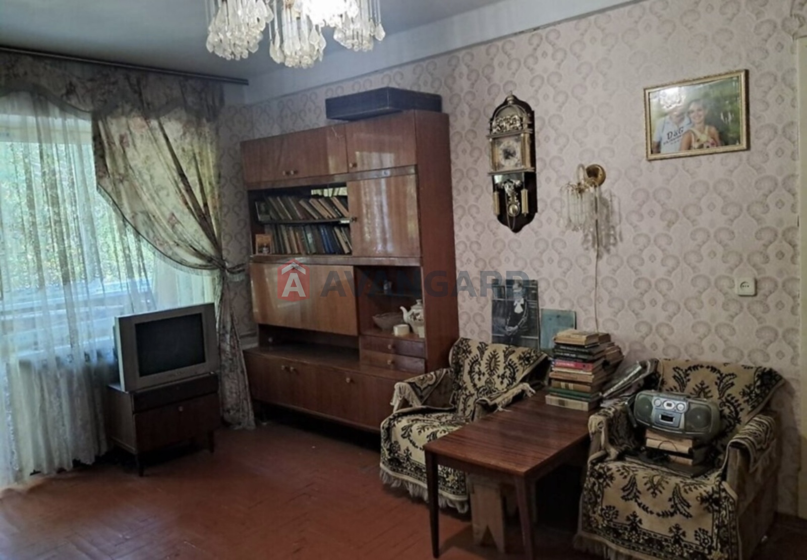 1 ����. ��������, 29/28/5 ��. �., 2/5 ���� ���� 9