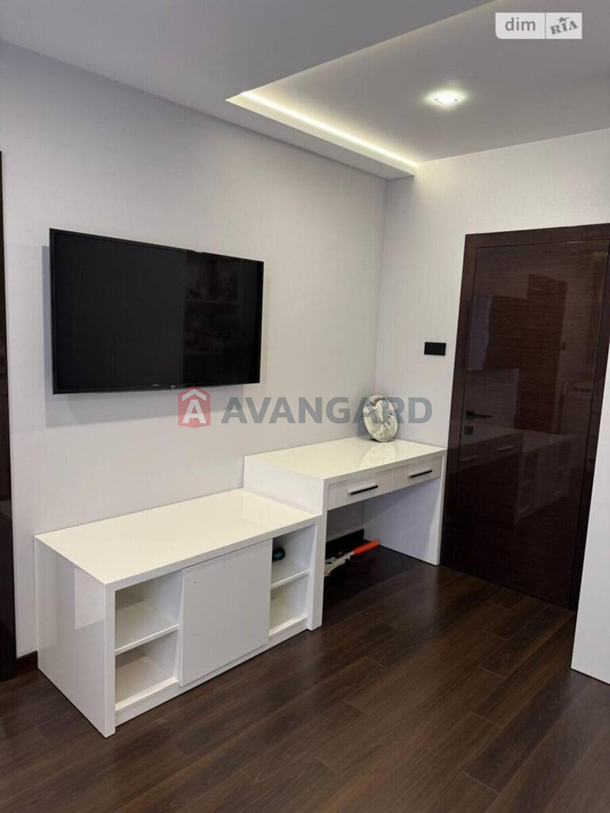 2 ��. ��������, 209/39/- ��. �., 9/10 ������ ���� 19