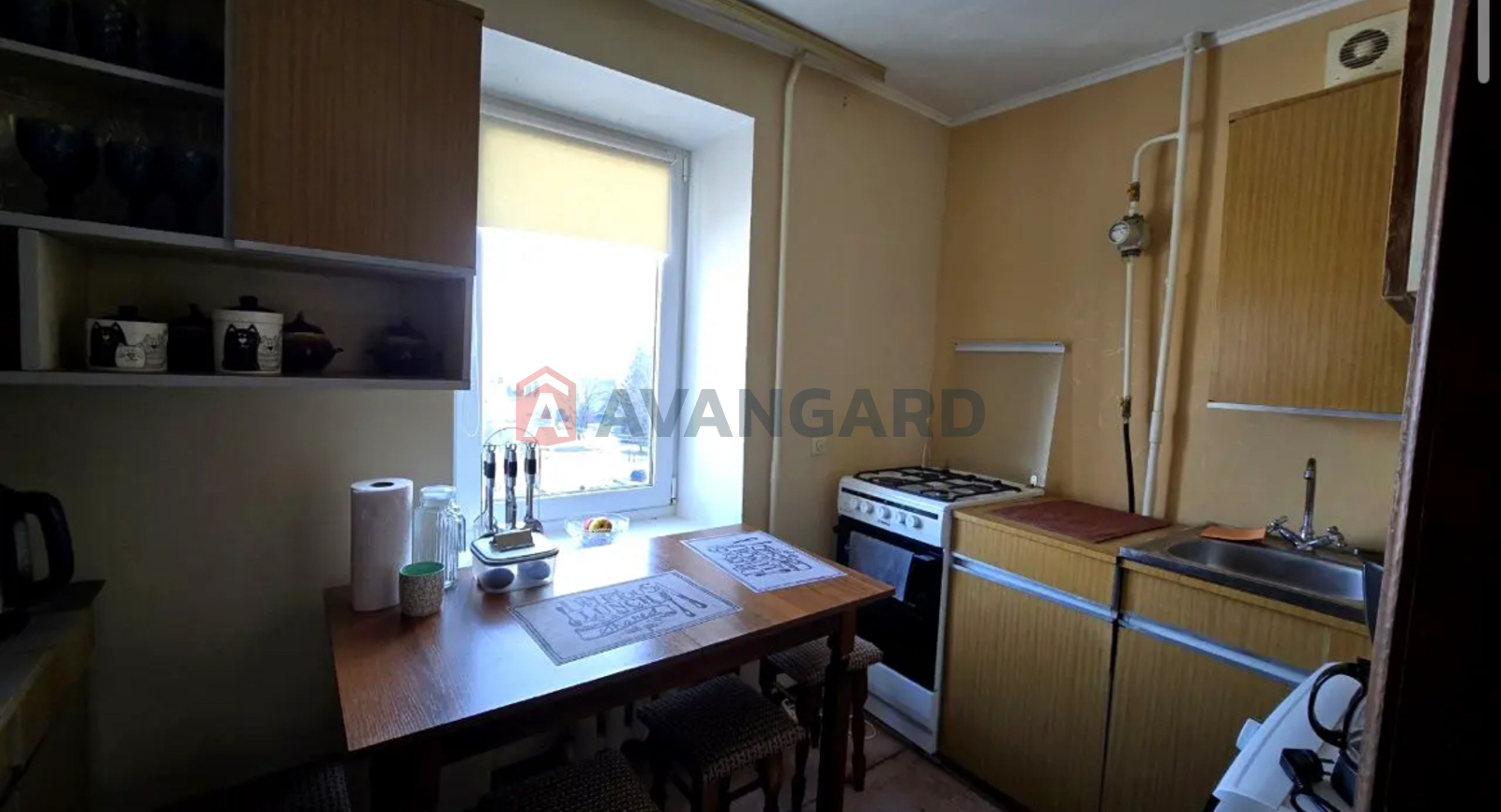 1 ��. ��������, 29/15/8 ��. �., 5/10 ������ ���� 10