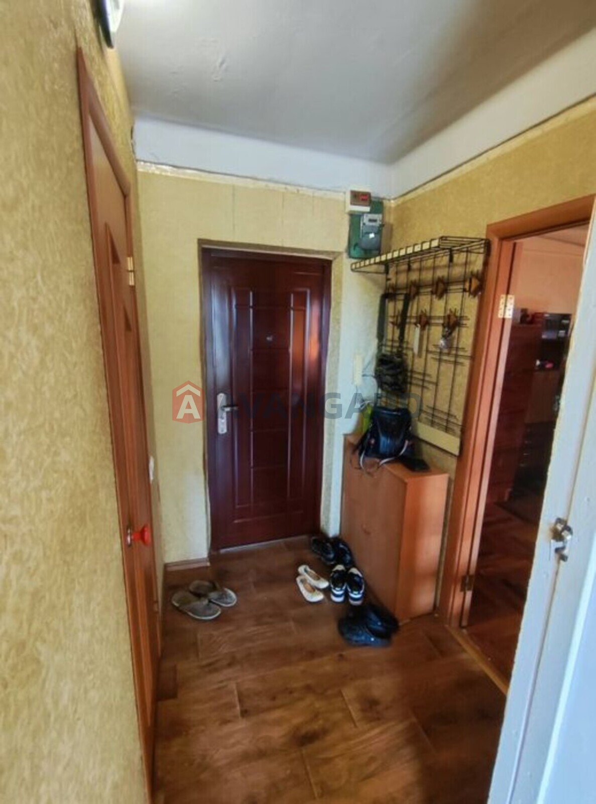 1 ��. ��������, 32/-/7 ��. �., 8/9 ������ ���� 10