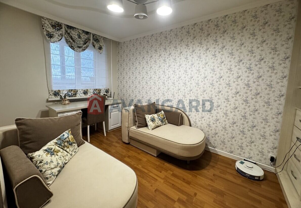 2 ��. ��������, 51/28/7 ��. �., 7/10 ������ ���� 8