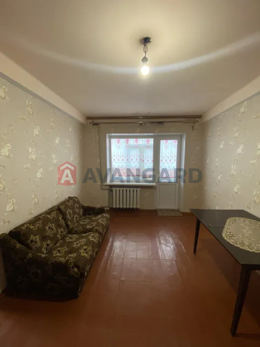 2 ��. ��������, 43/-/6 ��. �., 4/5 ������ ���� 9