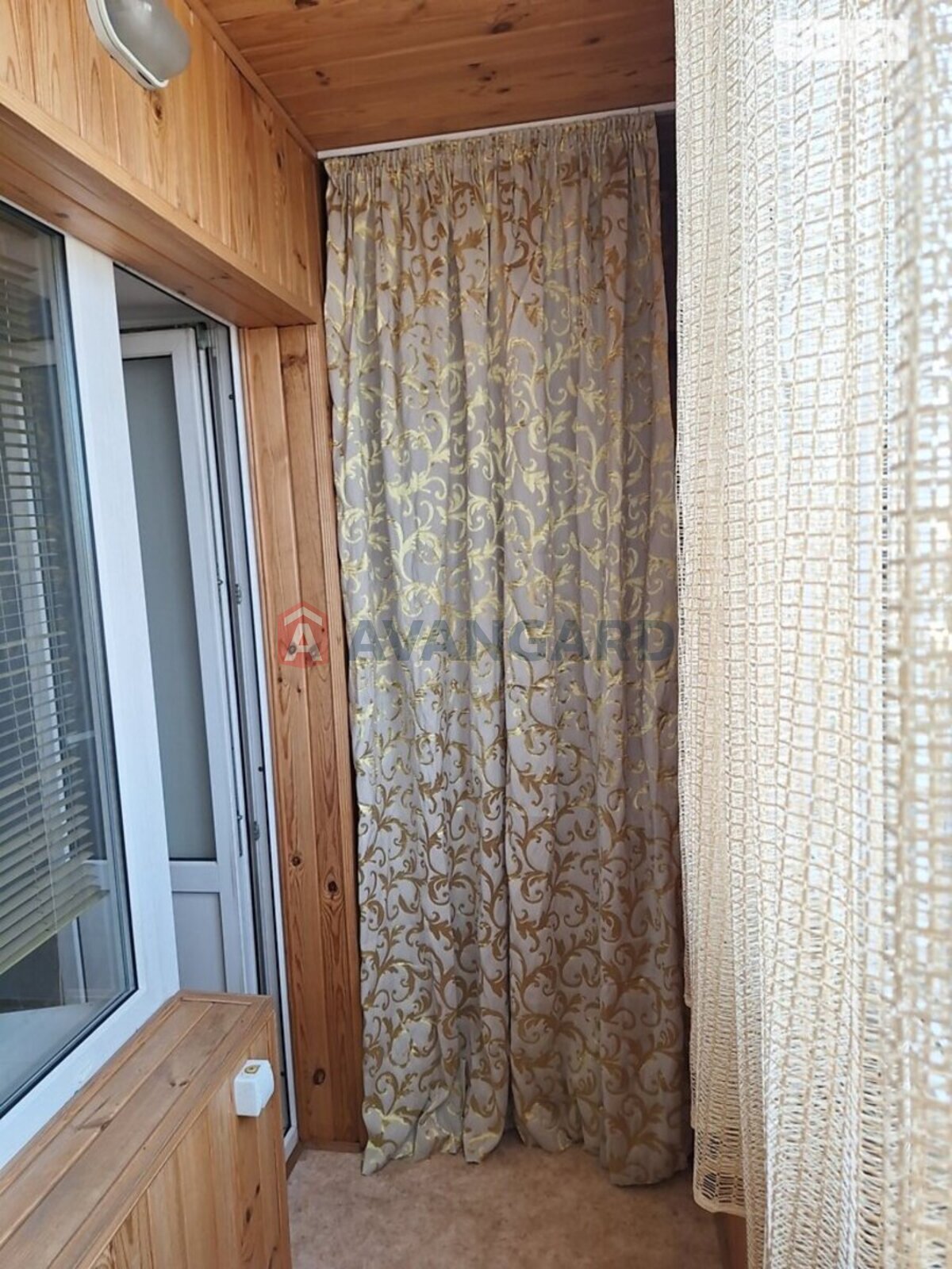 1 ��. ��������, 28/14/6 ��. �., 5/10 ������ ���� 10