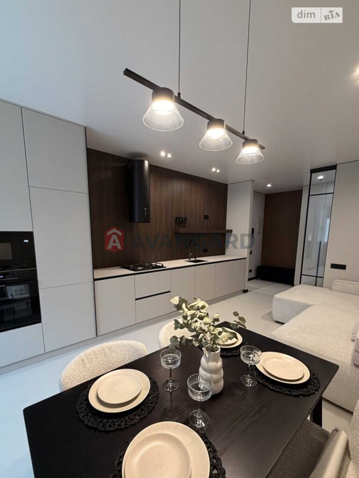 2 ��. ��������, 80/50/20 ��. �., 10/10 ������ ���� 2