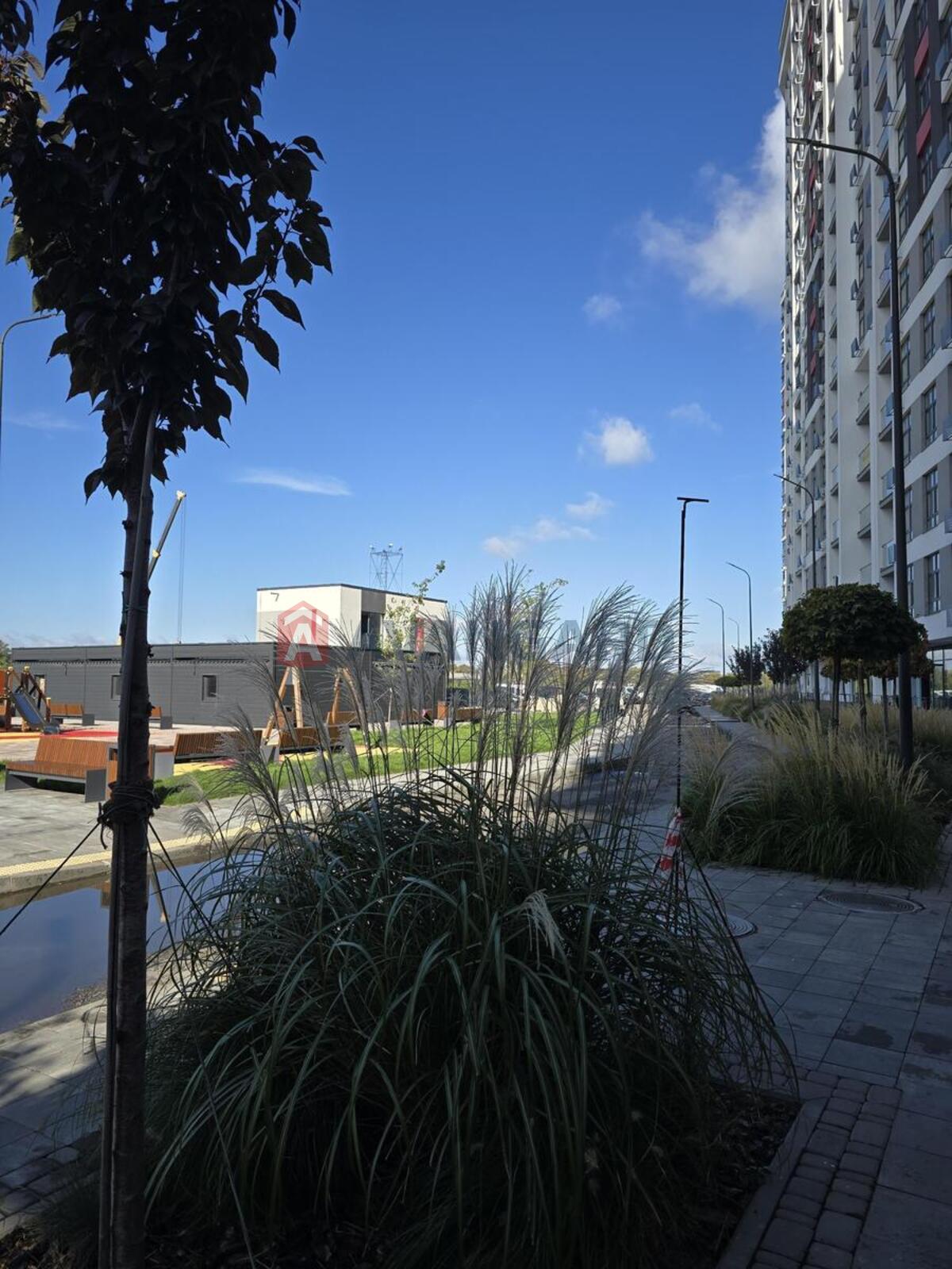 2 ��. ��������, 67/34/18 ��. �., 15/17 ������ ���� 10