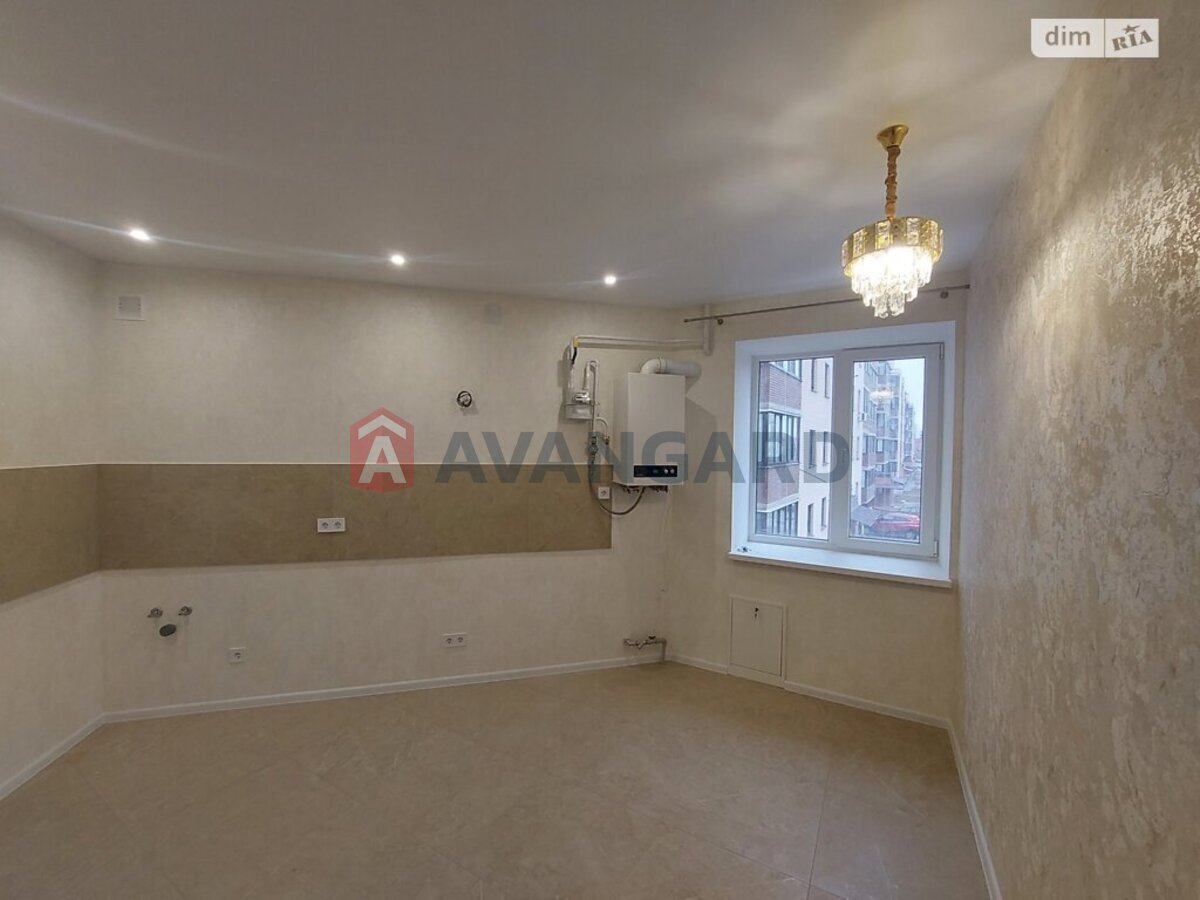 3 ����. ��������, 86/57/12 ��. �., 2/5 ���� ���� 8