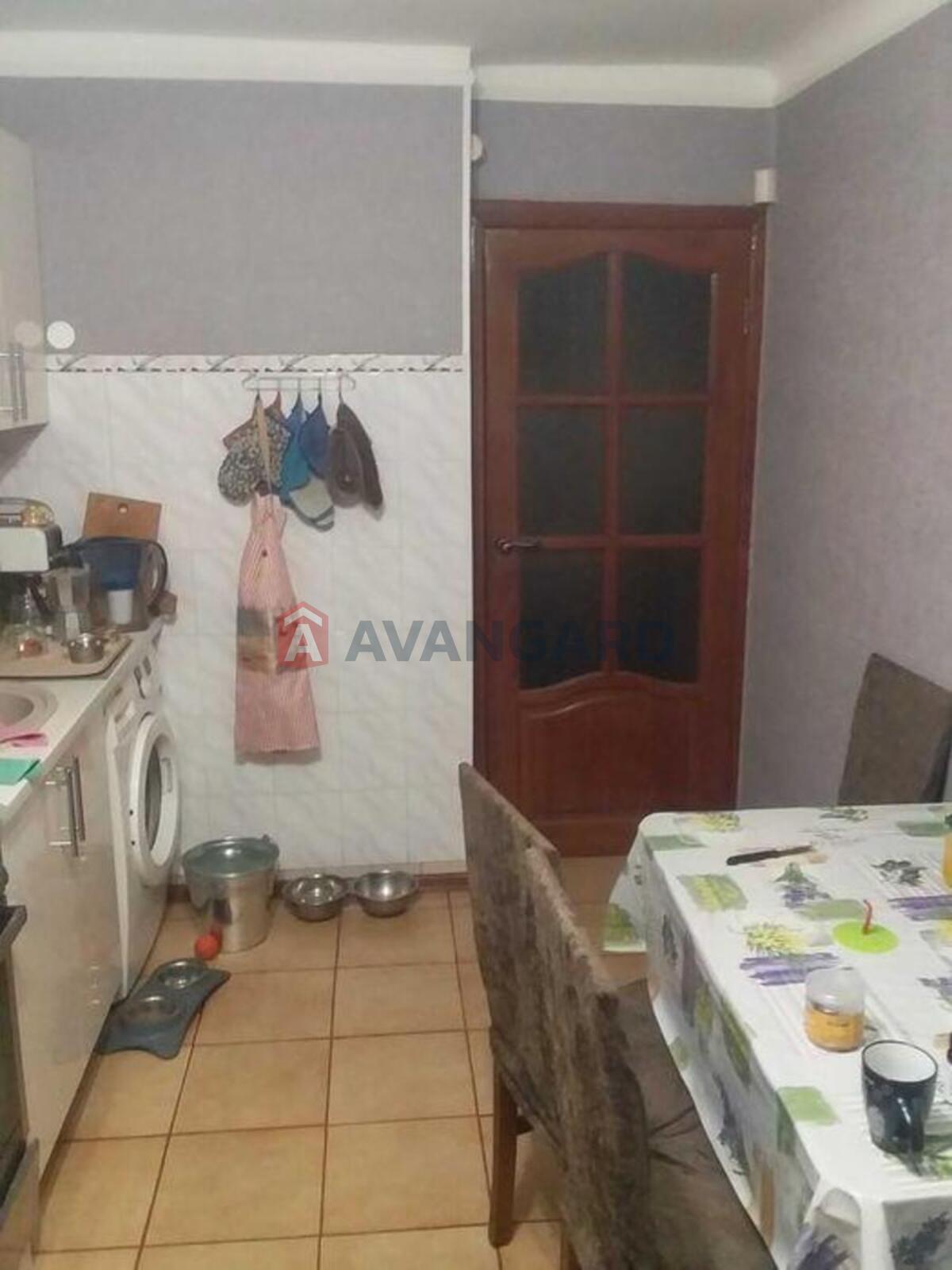 3 ��. ��������, 66/-/9 ��. �., 2/9 ������ ���� 5