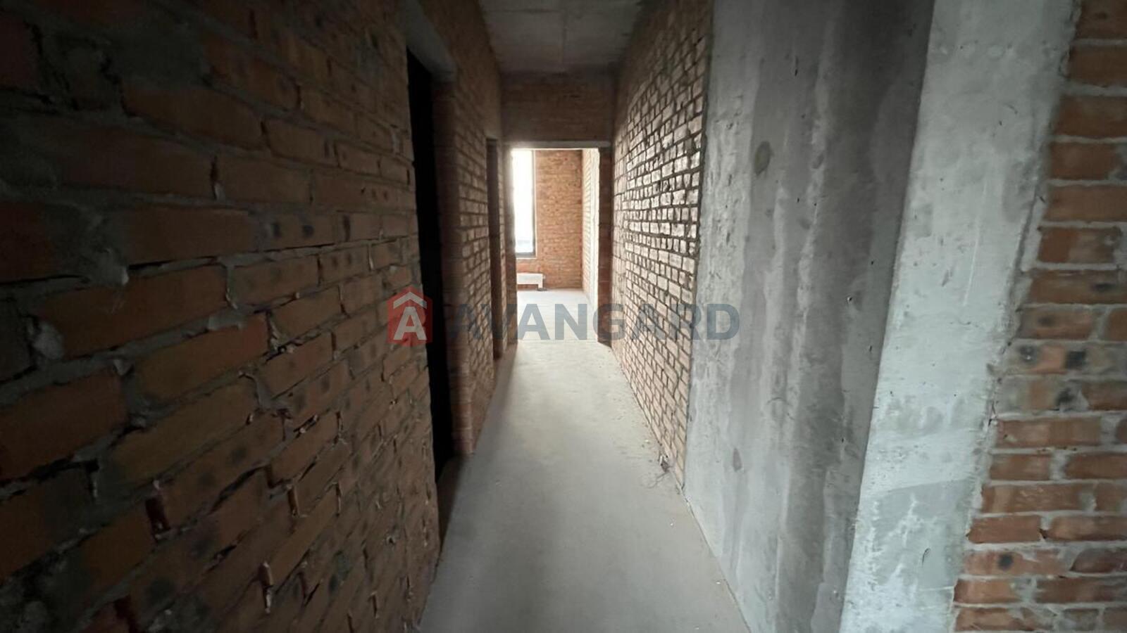 3 ��. ��������, 86/42/26 ��. �., 6/9 ������ ���� 10